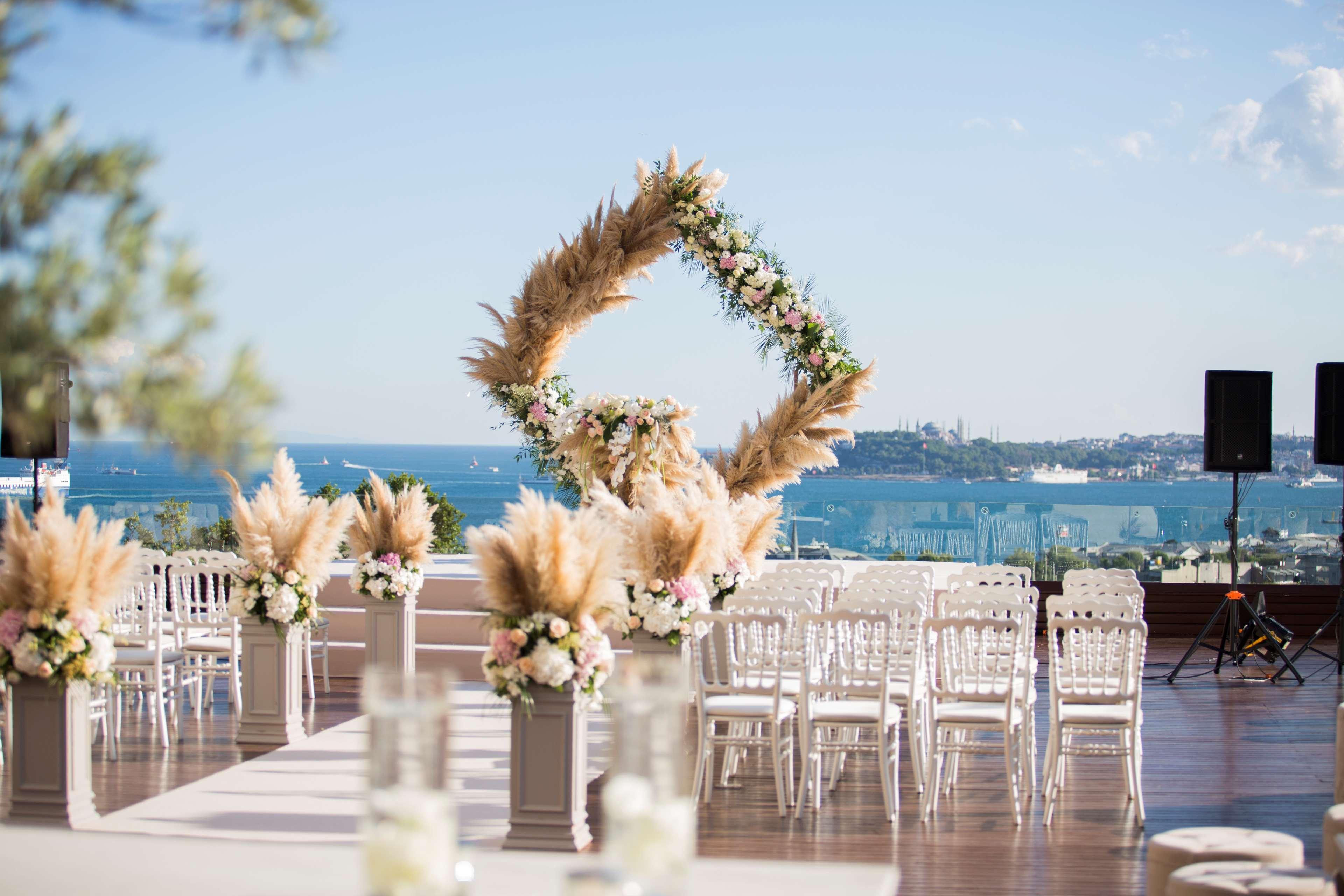 Conrad Istanbul Bosphorus Hotel Exterior photo